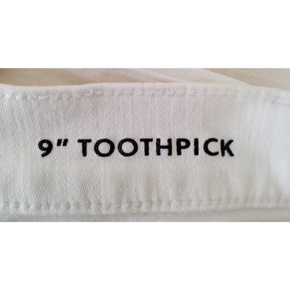 J.Crew 9” Toothpick Mid Rise Stretch Jeans | White Wash | Size 24 | NWT - Picture 7 of 10